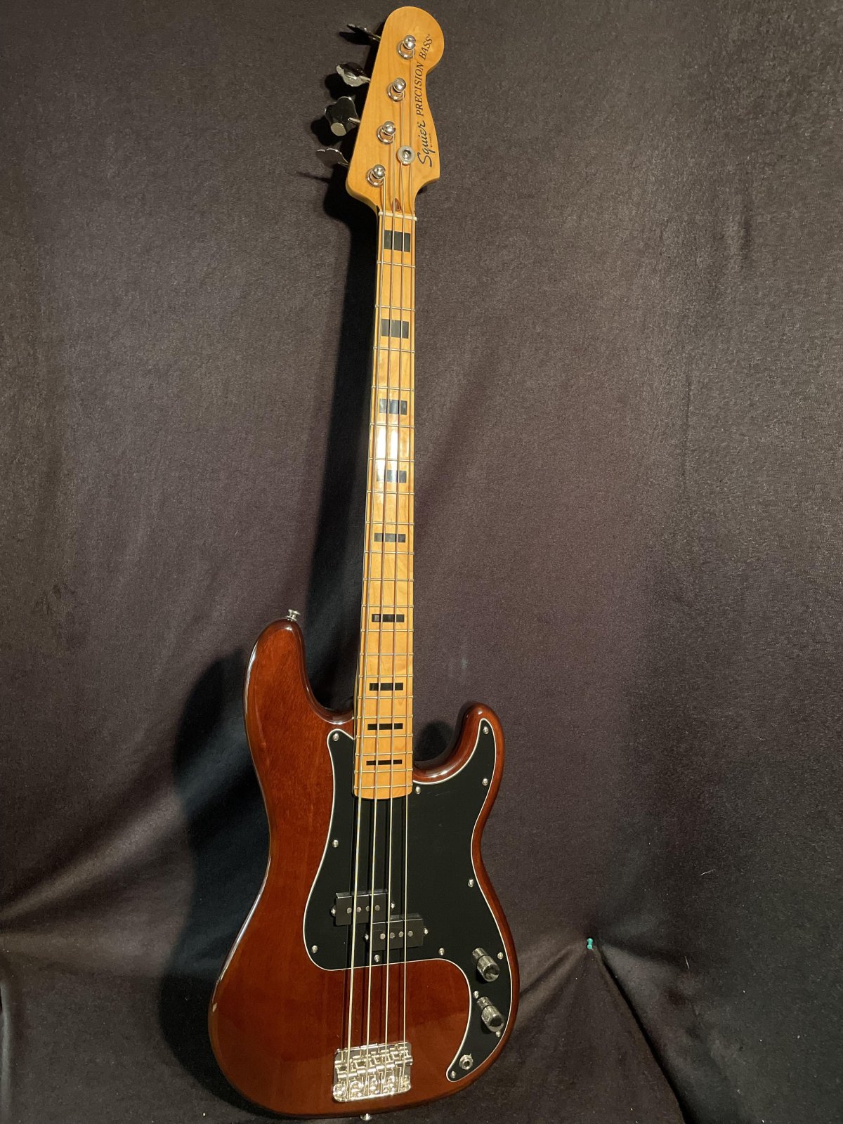 2020 Squier Classic Vibe 70s Precision Bass Mocha