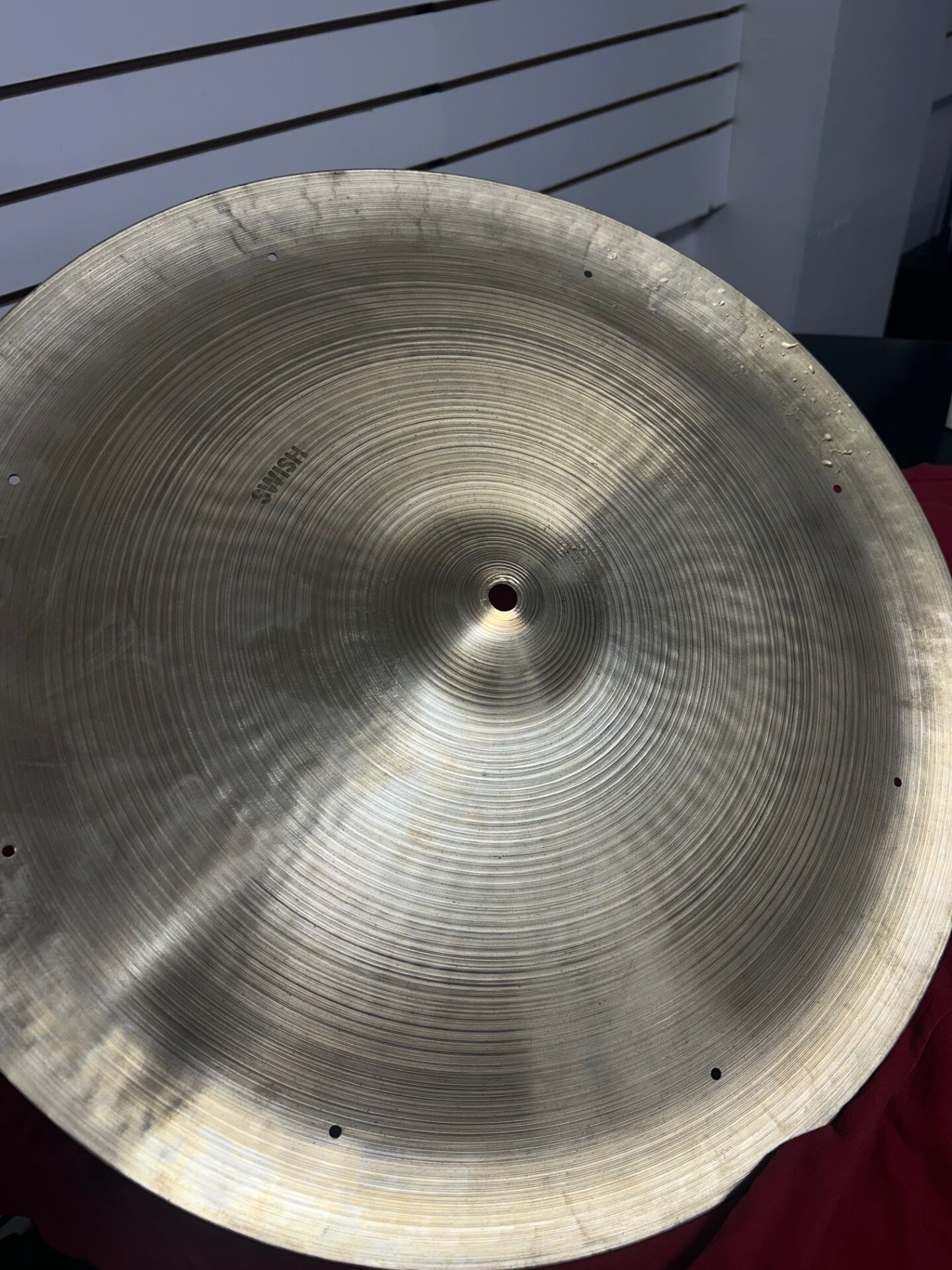 Vintage Avedis Zildjian 20'' Swish cymbal (1960s-1970s Very Good) 