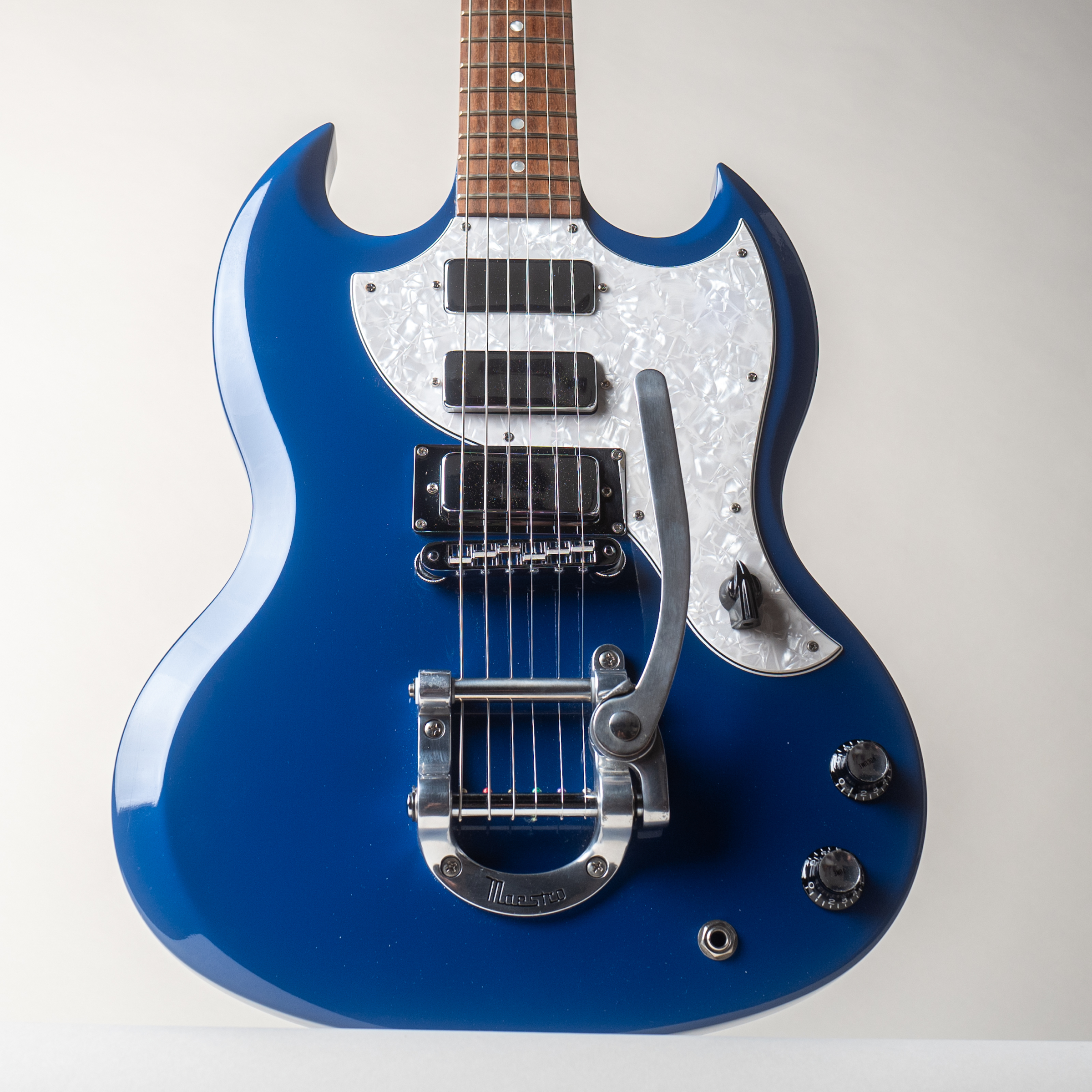 1998_Gibson_SG_Deluxe_Ice_Blue