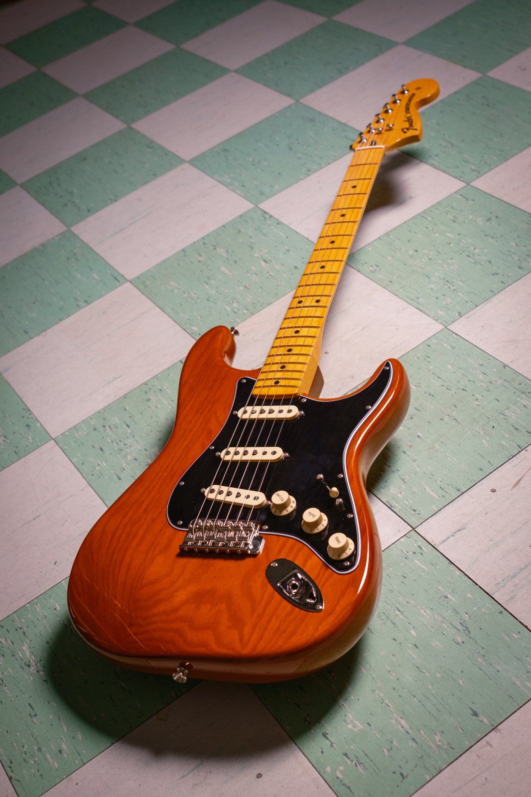 ギター Fender USA American Vintage Stratocaster Open Box Fender American Vintage Series '70s Stratocaster