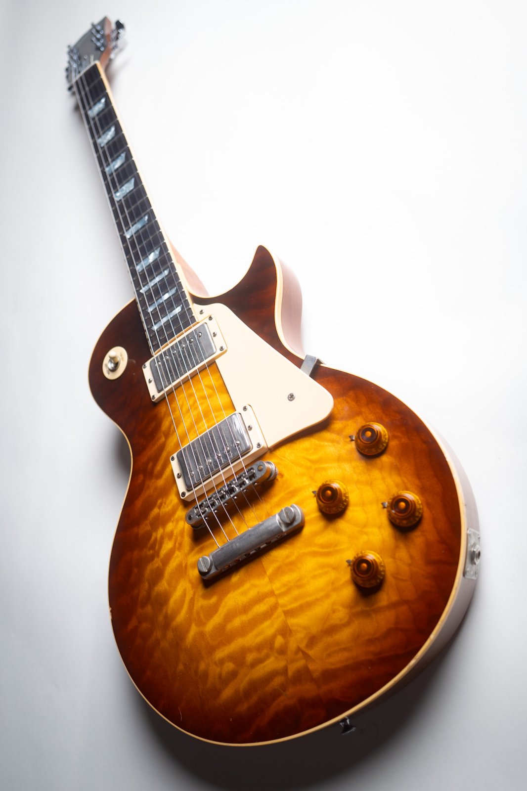 1981 Gibson Les Paul Heritage Series Standard - 80 Elite Tobacco