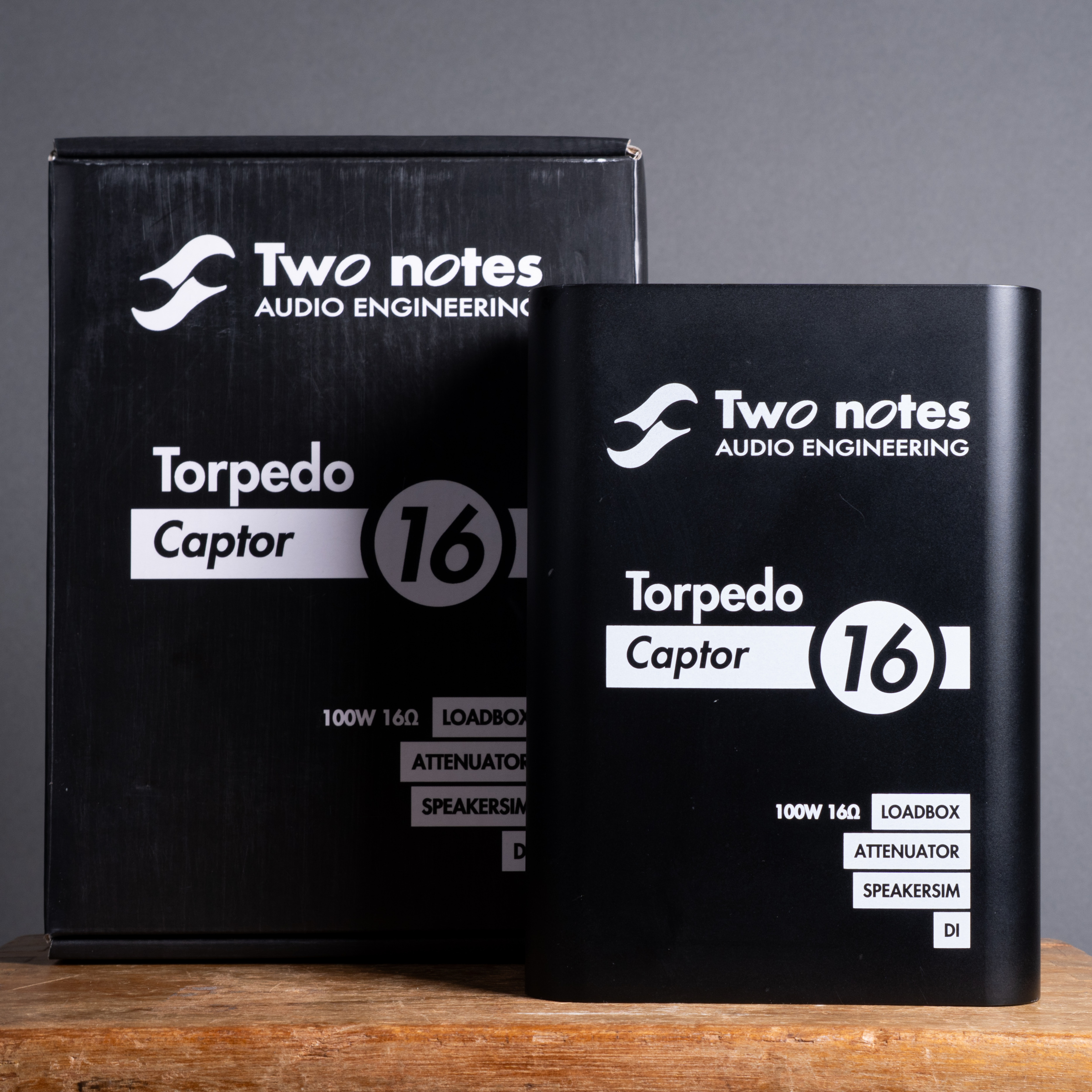 Two Notes Audio Engineering Torpedo Captor 16 Compact Analog Reactive Load Box, Attenuator & Amp DI (used)