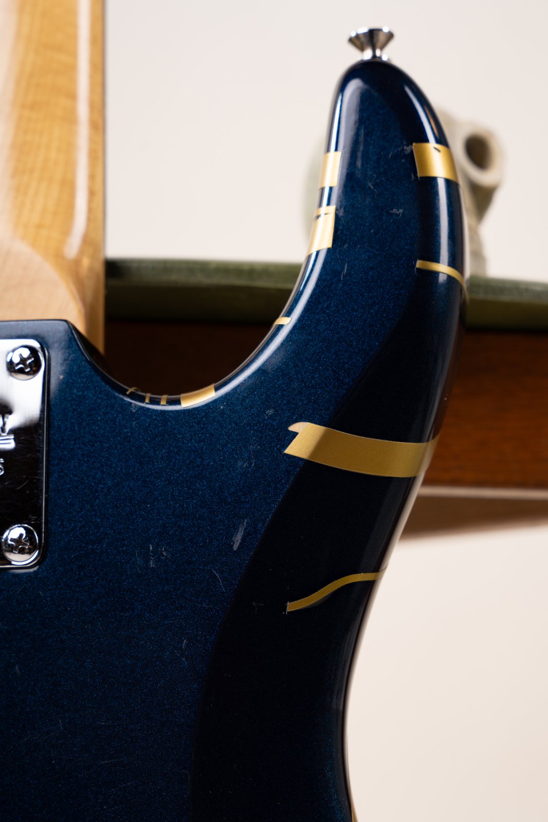 1986 Washburn G-5V Metallic Blue