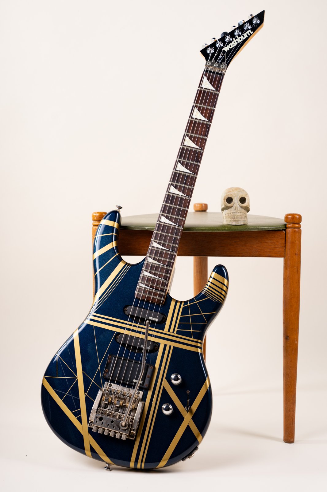 1986 Washburn G-5V Metallic Blue