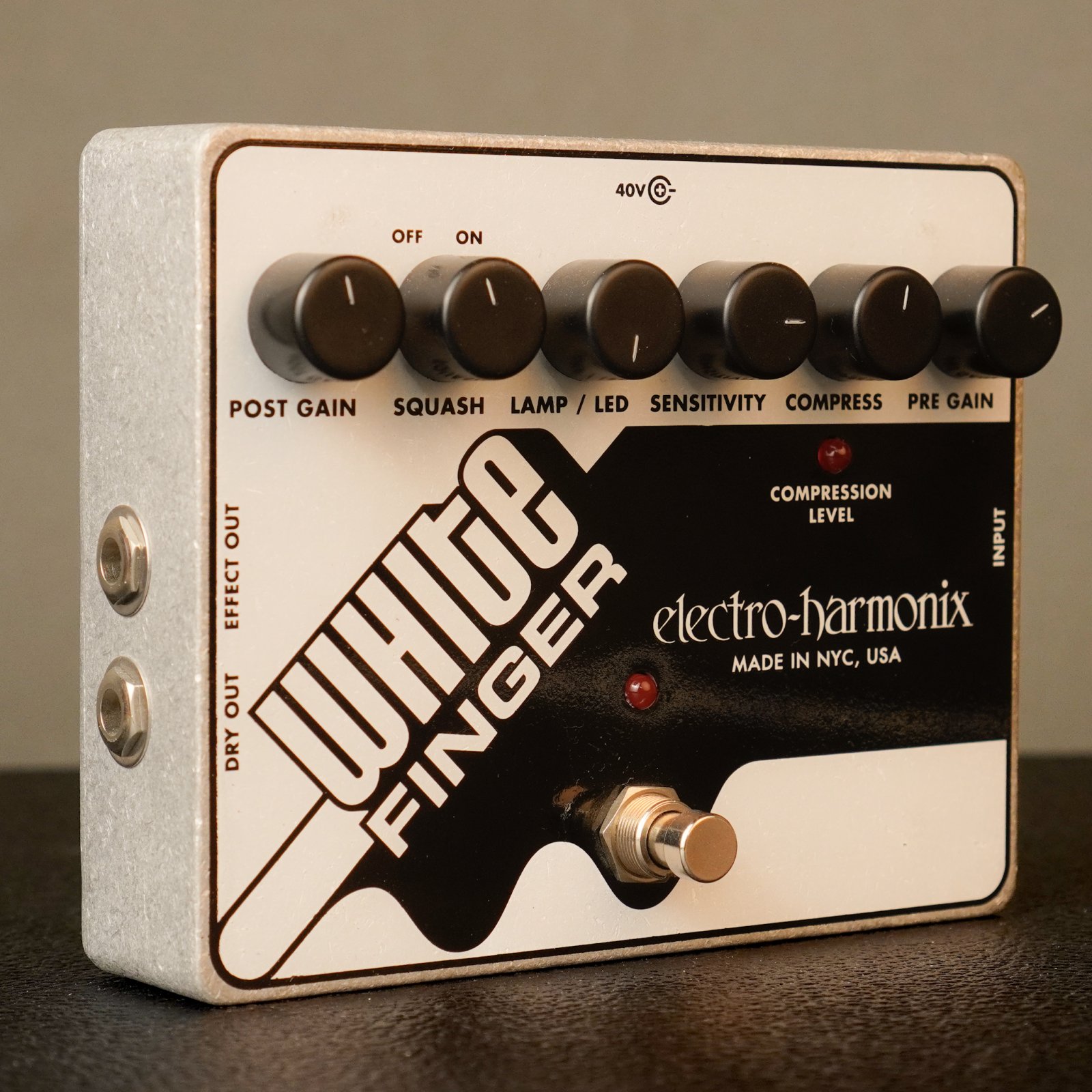 Electro-Harmonix White Finger Analog Optical Compressor (used)