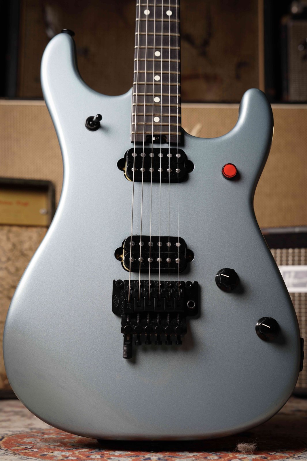 EVH 5150 ◇EVH 5150 STANDARD， Ebony (Ice Blue Metallic) Series