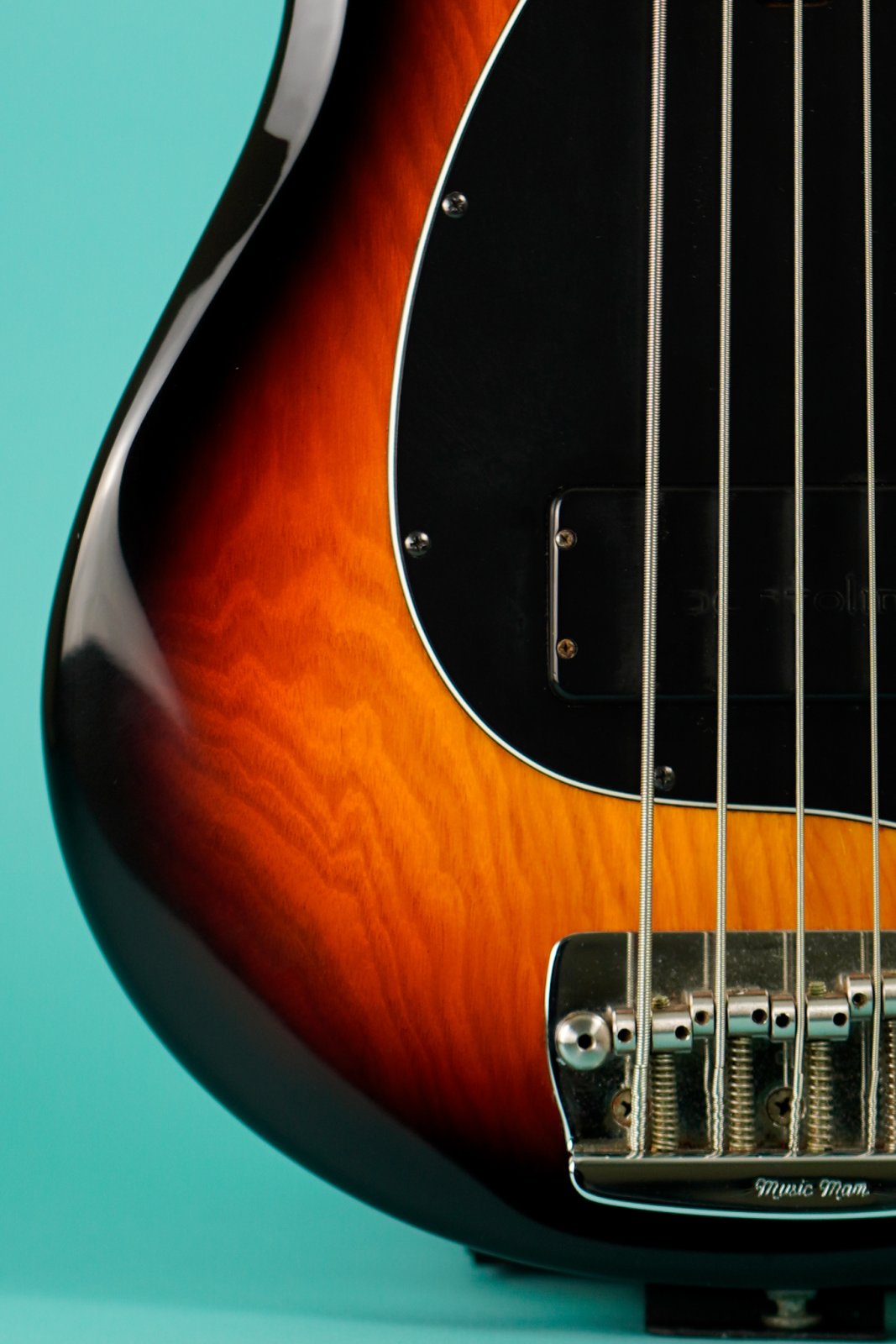 1998 Ernie Ball Music Man StingRay 5 5-String Bass Sunburst