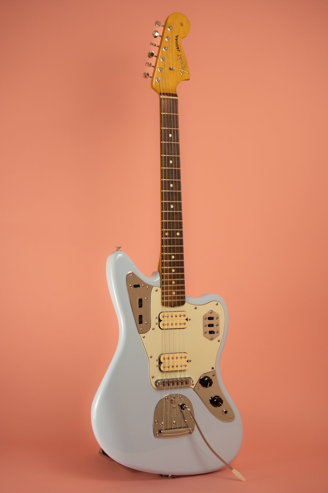 ギター FENDER Vintera 60s Jaguar Modified HH Fender Vintera '60s Jaguar Modified HH - Sonic Blue | Sweetwater