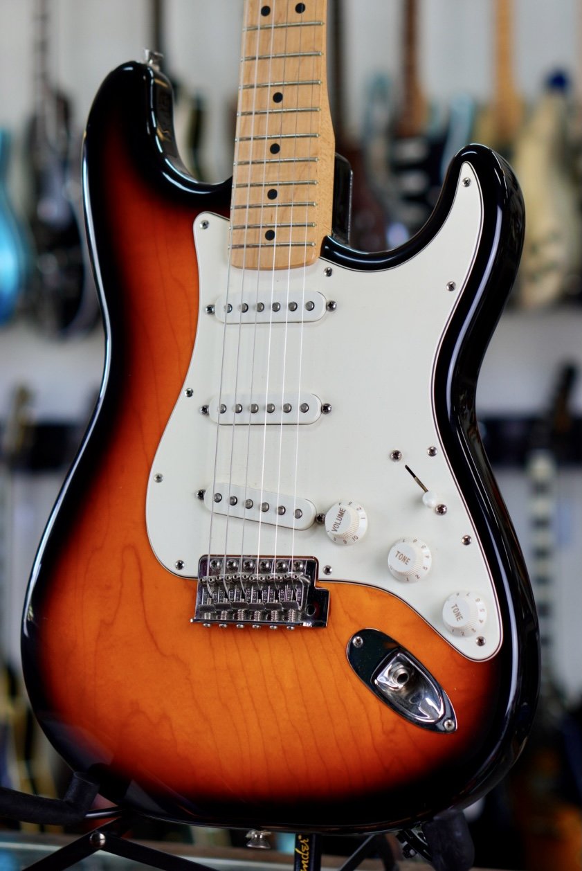 1998 Fender Standard Stratocaster Sunburst