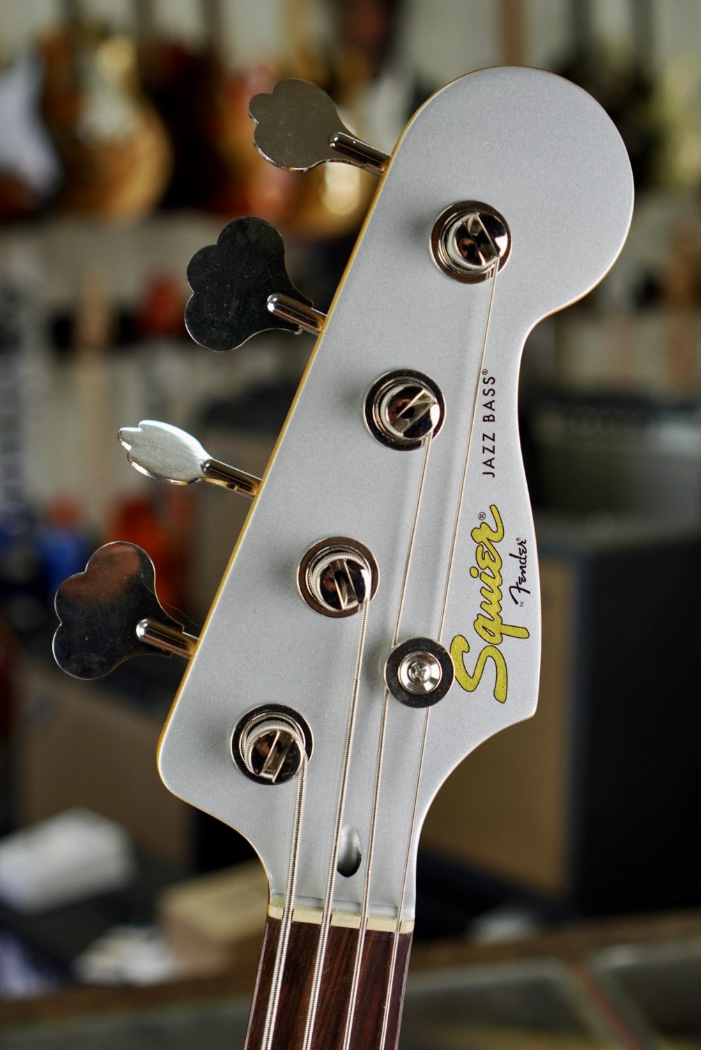 2015 Squier Classic Vibe 60s Jazz Bass Inca Silver