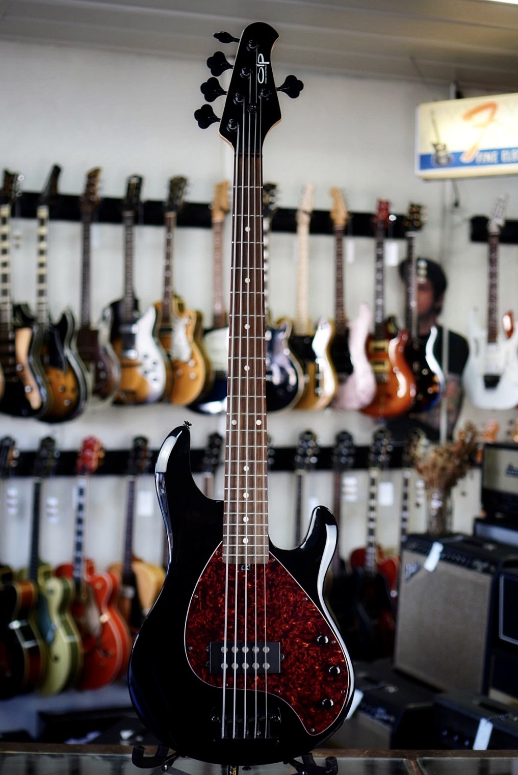 OLP Stingray 5 5-String Bass Black (used)