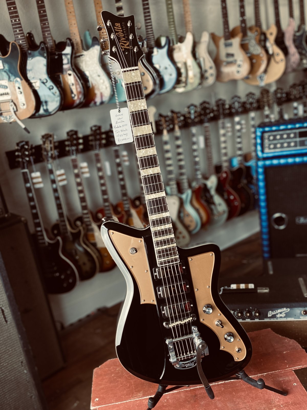 Rivolta Mondata XVIII Toro Black with Rivolta Gig Bag (new)