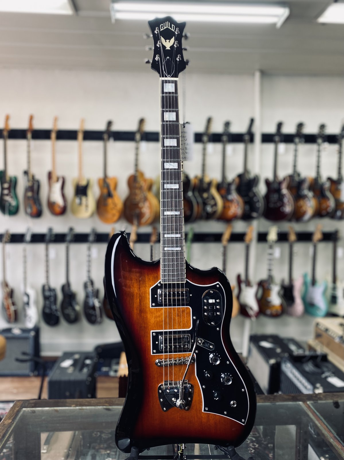 Guild S-200 T-Bird Antique Burst Thunderbird w/ Guild Gig Bag (new)