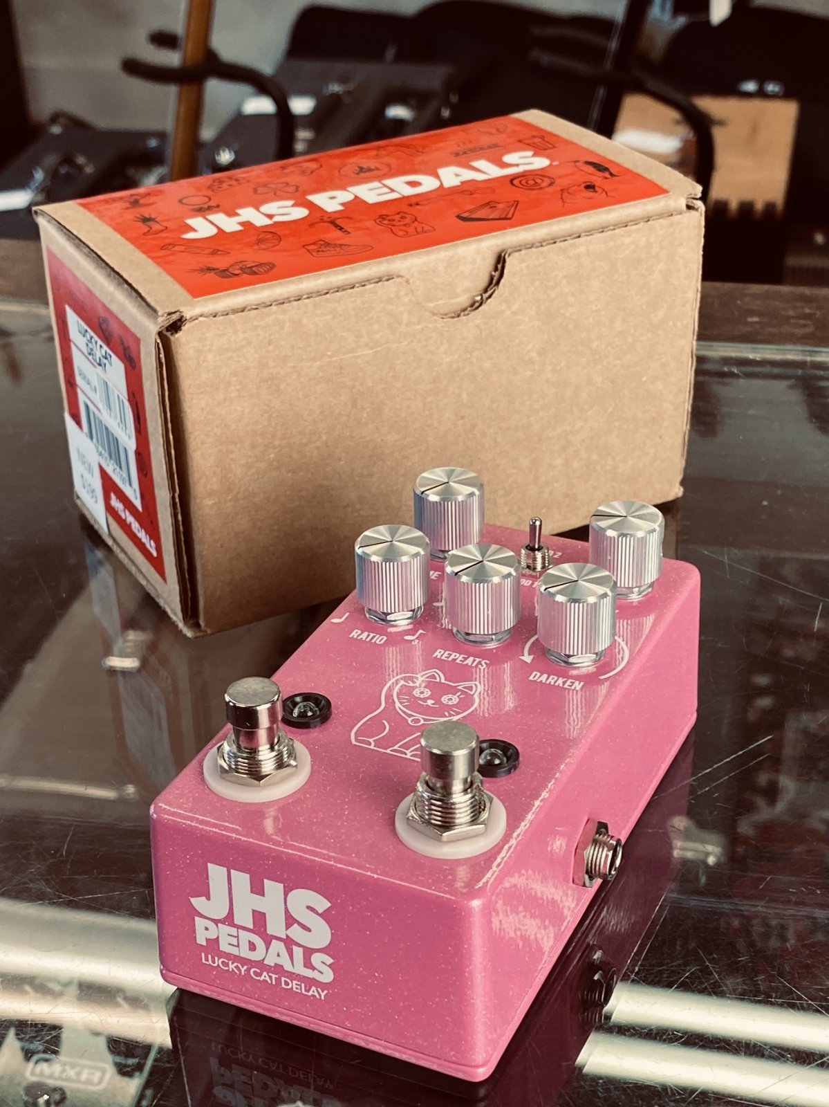 JHS Pedals Lucky Cat Pink Delay Pedal (new) - 650415211975