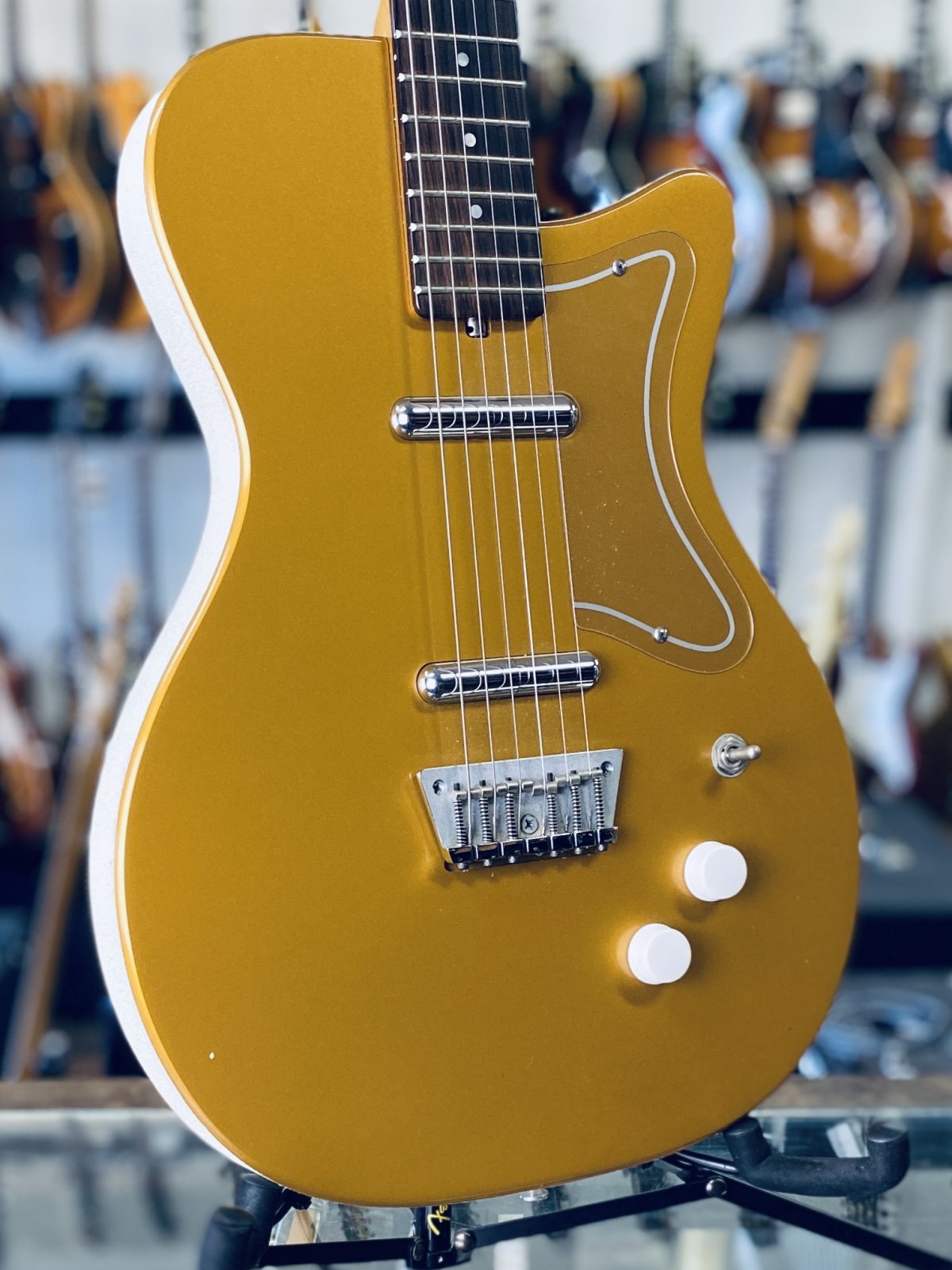 1998 Jerry Jones Neptune U2 Gold Sparkle