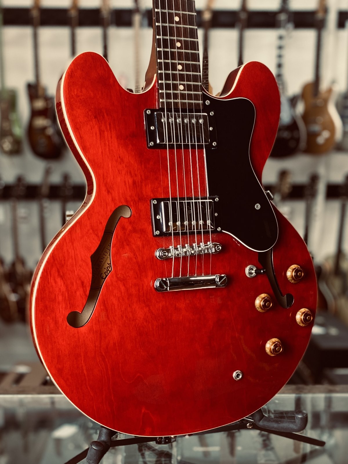 ギター epiphone dot Epiphone Dot Semi-Hollow Electric Guitar - Cherry | Sweetwater