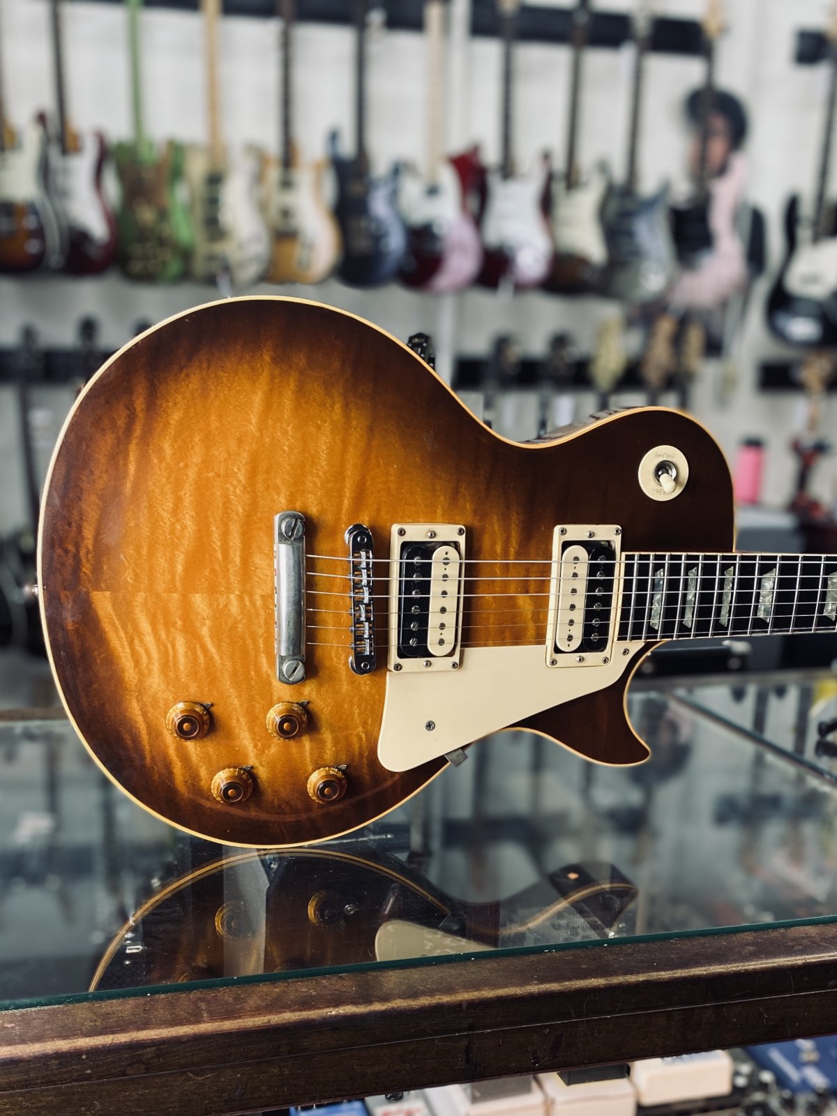 1981 Gibson Les Paul Heritage Series Standard 80 Elite Tobacco