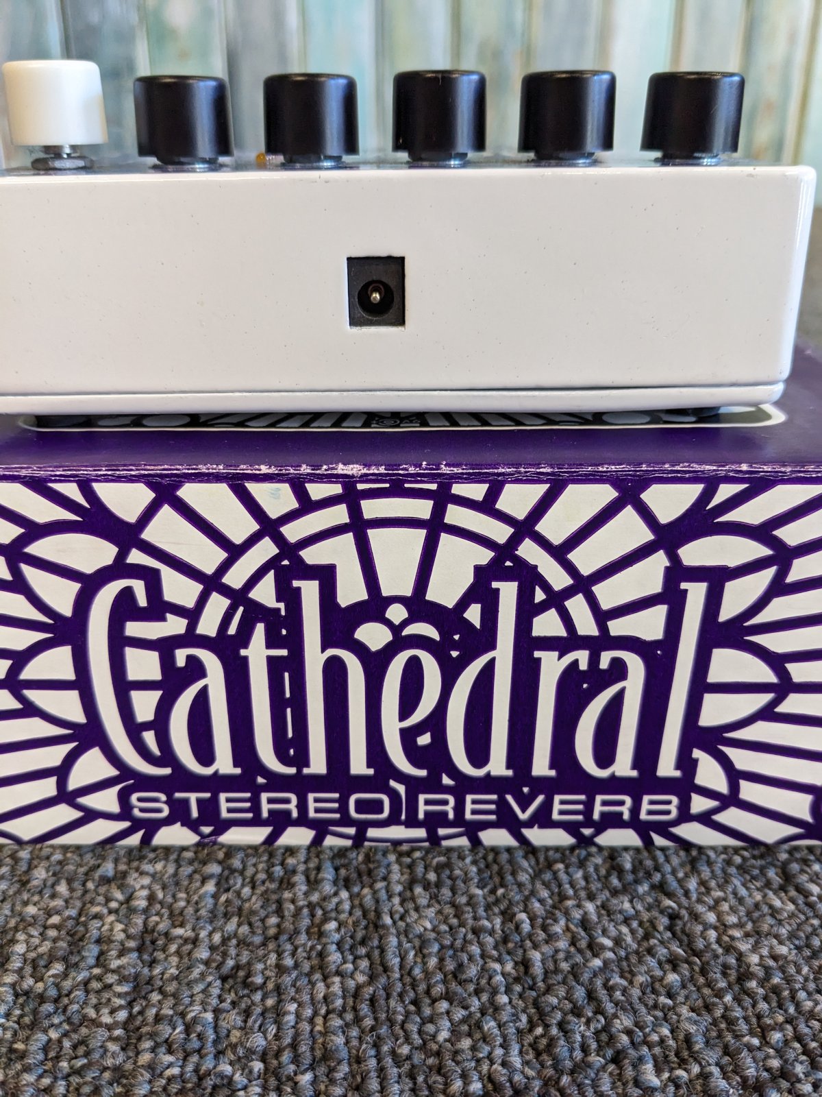 Amazon.com: Electro-Harmonix Cathedral Stereo Reverb Pedal