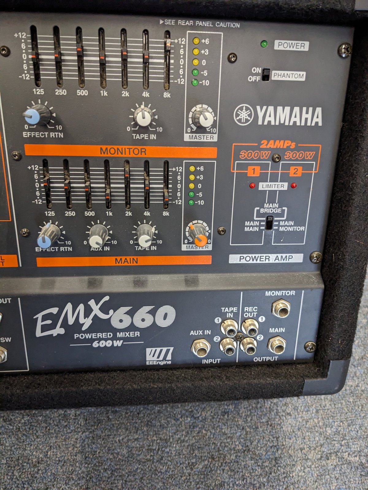 Yamaha EMX660 600-watt Powered 6-Channel Mixer - USED