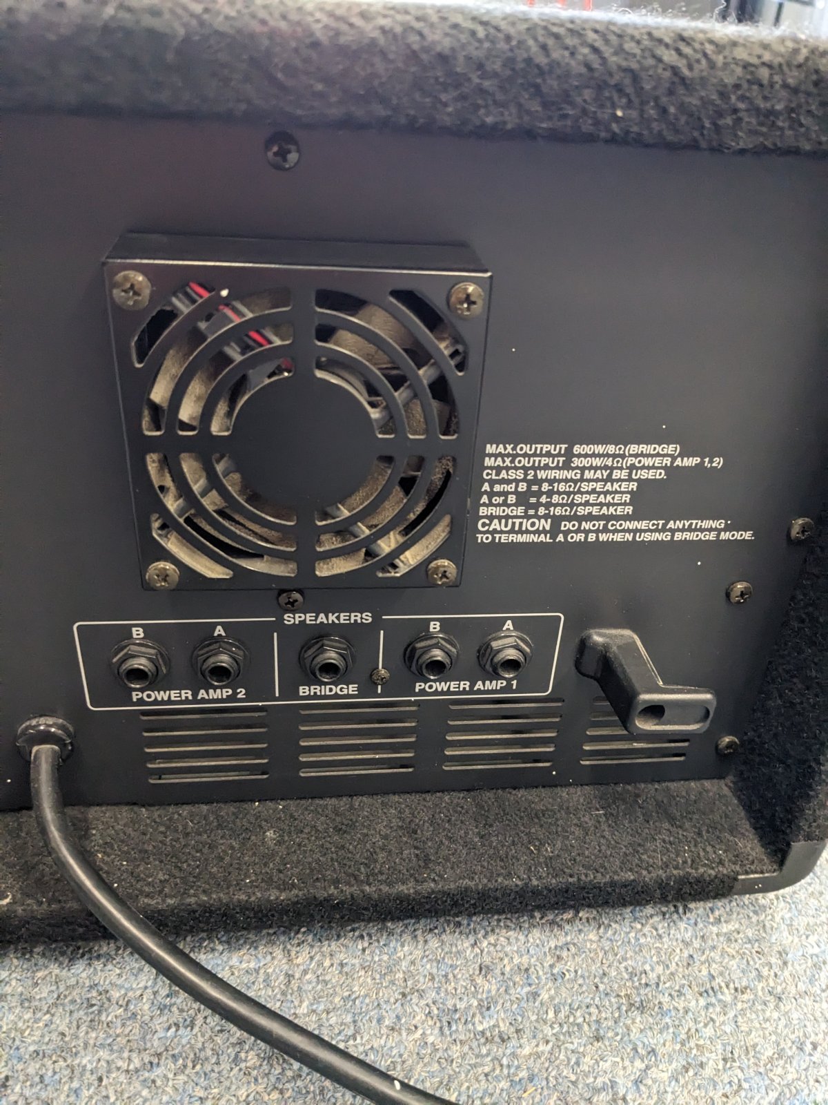 Yamaha EMX660 パワードミキサー 600W 中古】YAMAHA EMX660 パワードミキサー 600W - 神奈川県の中古楽器店