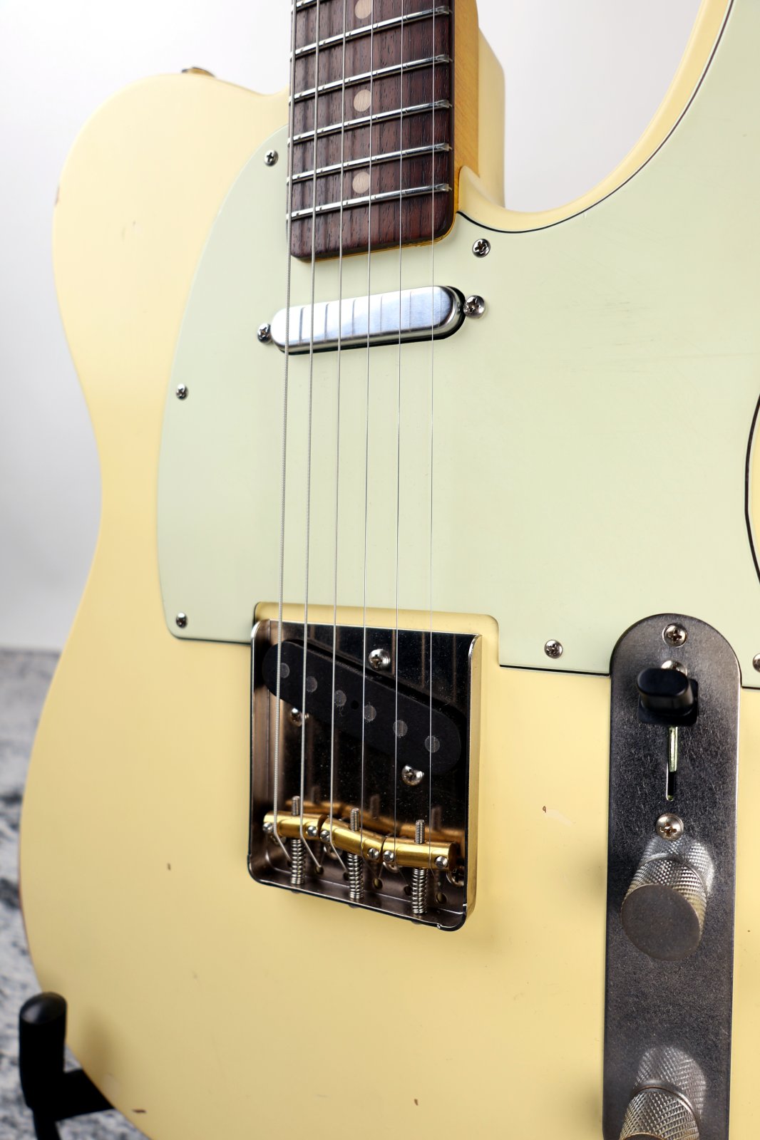 Nash T63 Rosewood Fingerboard Vintage White - Nautilus Neck