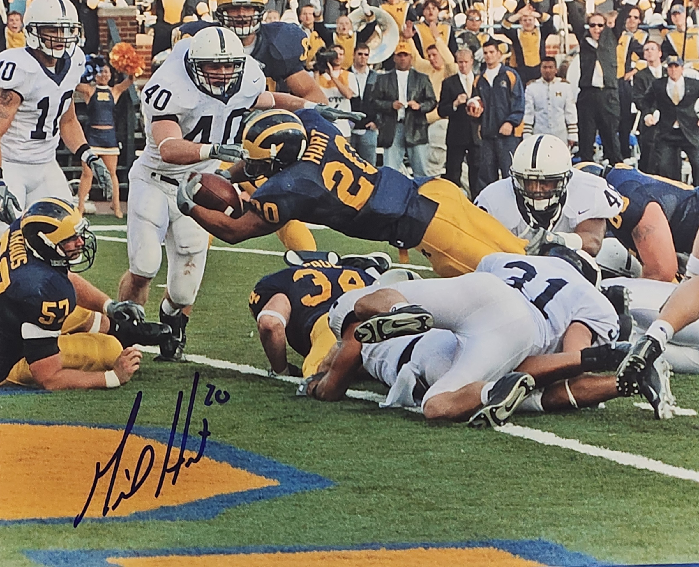 U of M Wolverines 8x10 Mike Hart Autographed Photos (See Images)