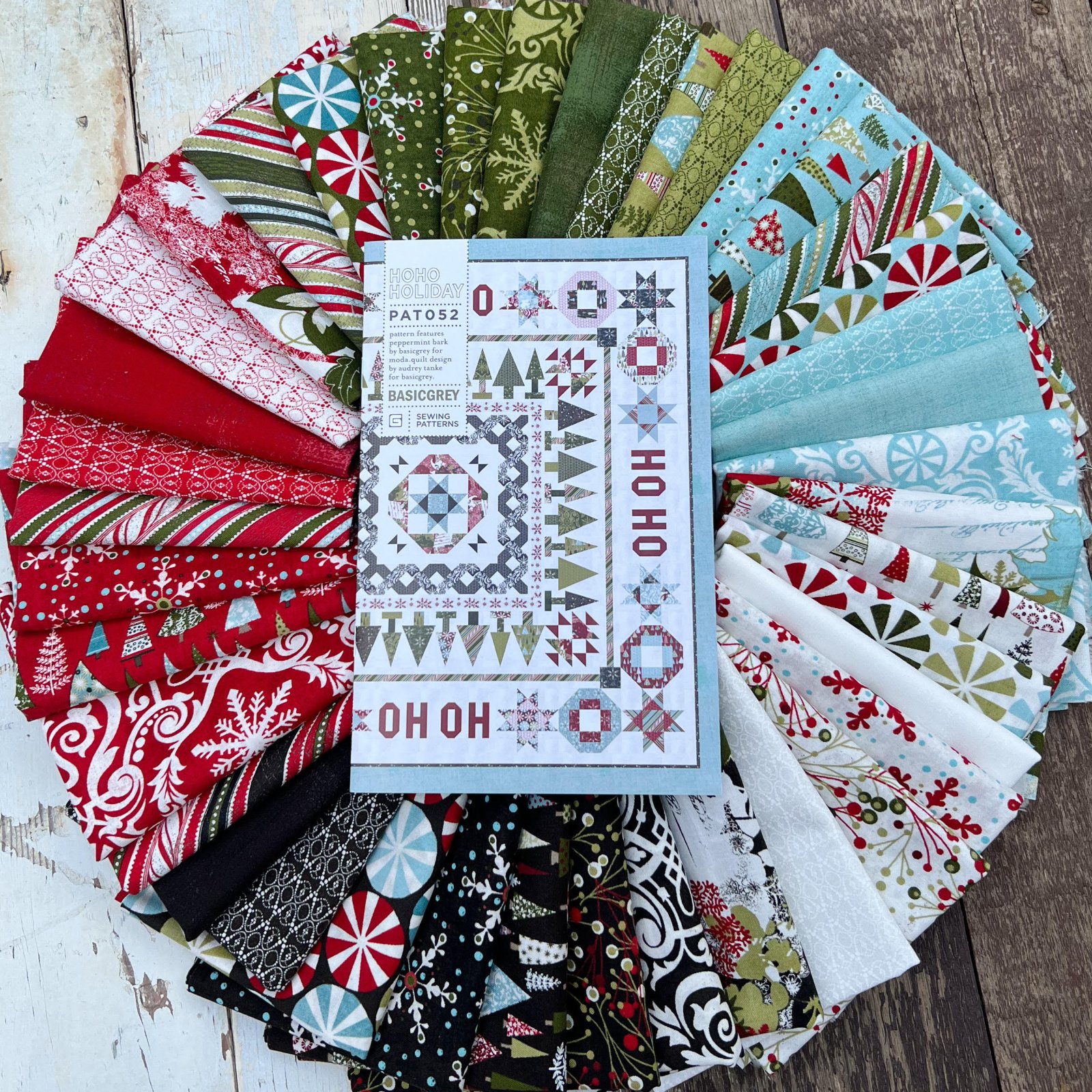 HoHo Holiday Quilt Pattern from Basic Grey