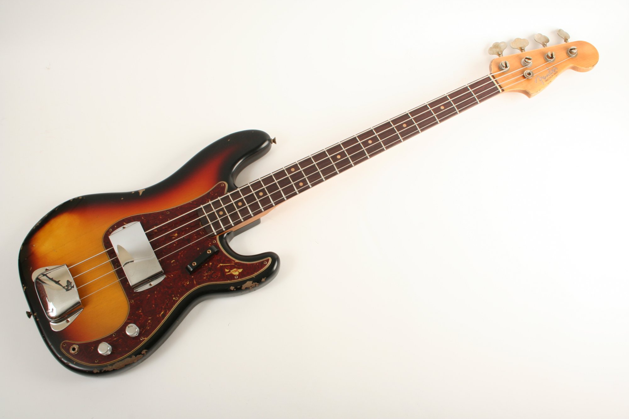 Fender Custom Shop Limited Edition '63 P Bass Heavy Relic