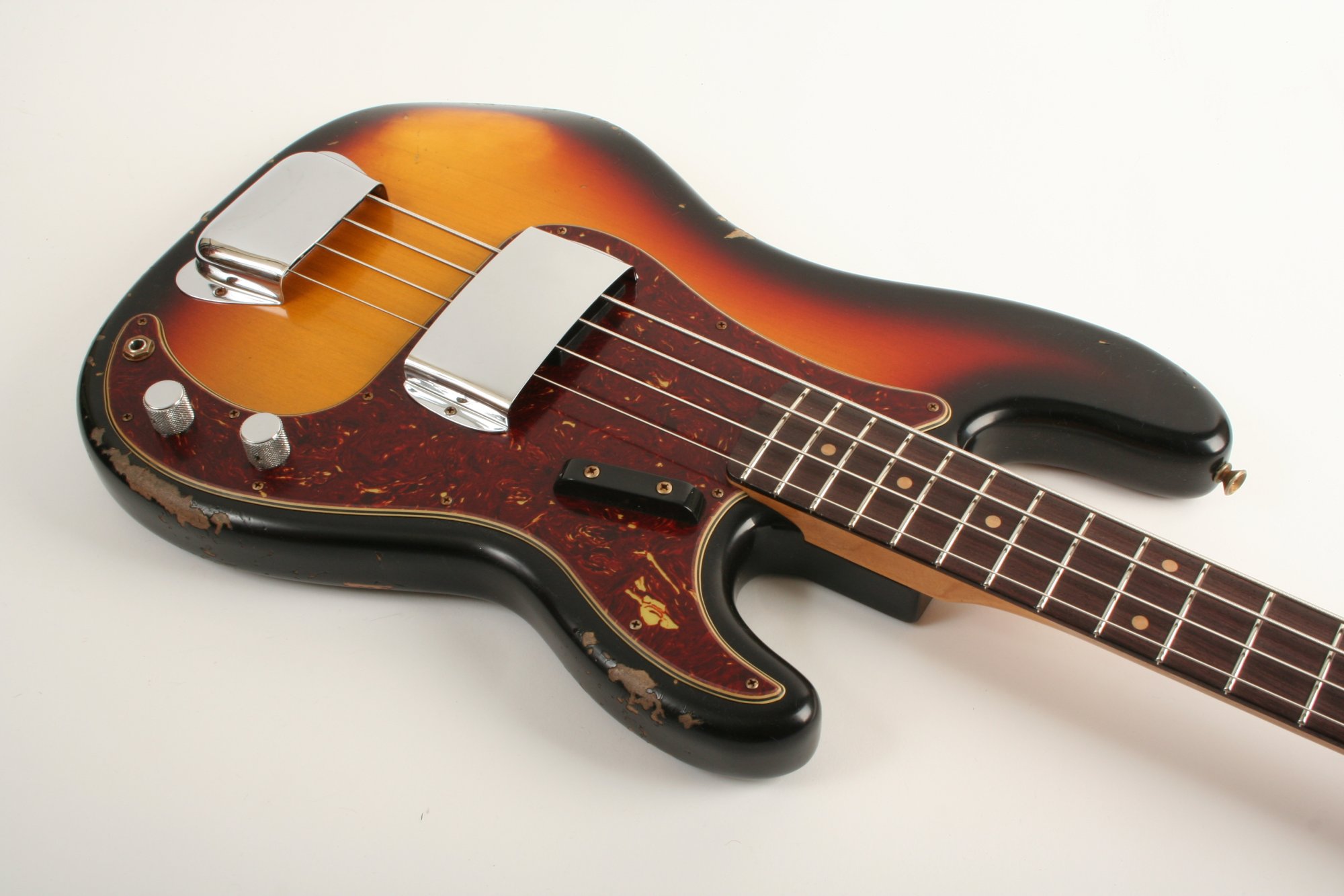 Fender Custom Shop Limited Edition '63 P Bass Heavy Relic