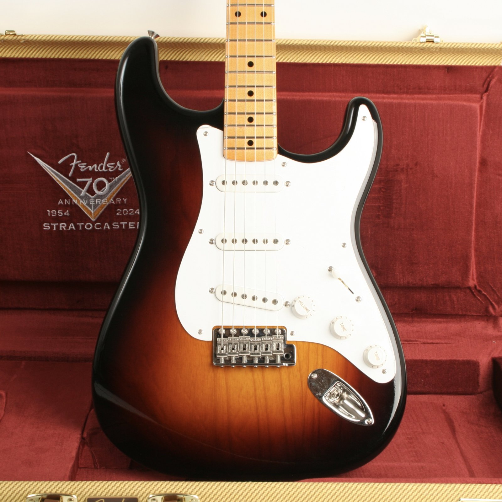 【レア】Fender Custom shop 1954 Stratocaster Fender Custom Shop 1954 Stratocaster Relic Olympic White