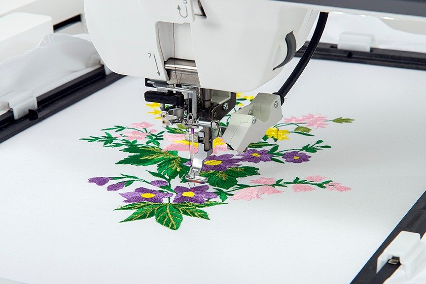 Janome Continental M17 embroidery hoop and embroidery features