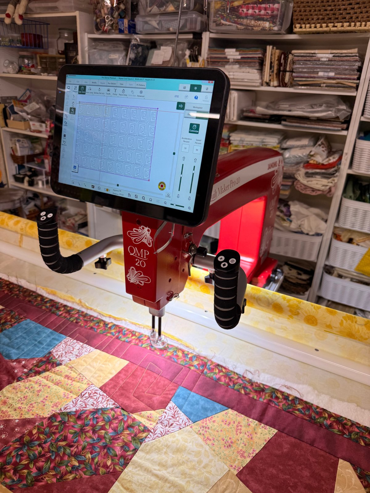 Janome Quilt Maker Pro 20 longarm throat space and controls