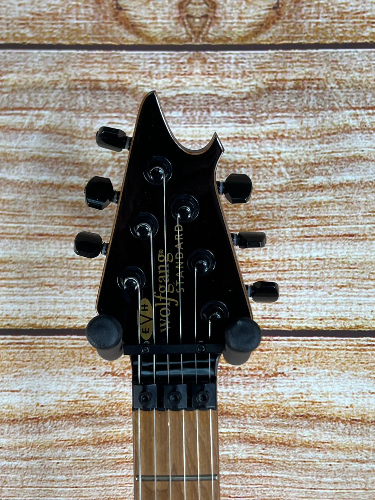 Wolfgang Standard ヴァンヘイレン D-Tune付き Wolfgang Standard ヴァンヘイレン D-Tune付き Upgrading EVH Wolfgang