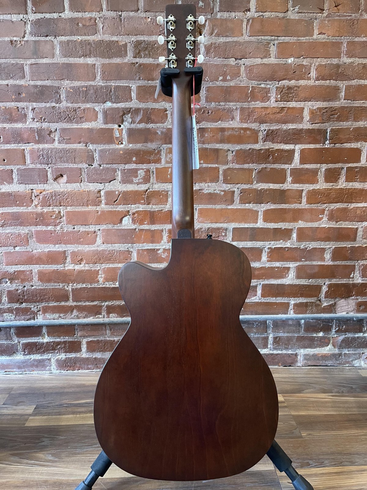 Art & Lutherie Legacy Bourbon Burst