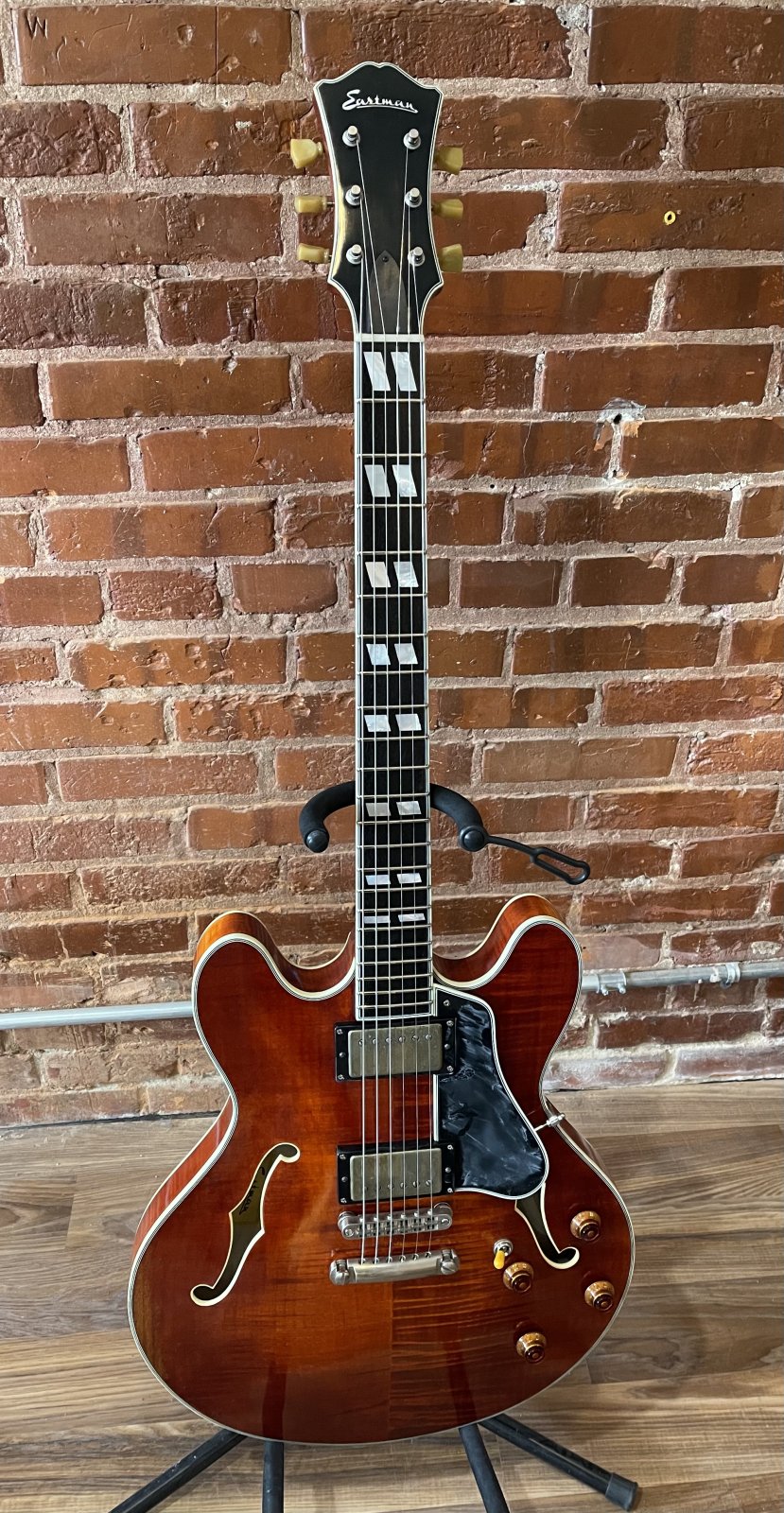 Eastman T 59/V SemiHollow Electric Guitar Classic Antique Varnish