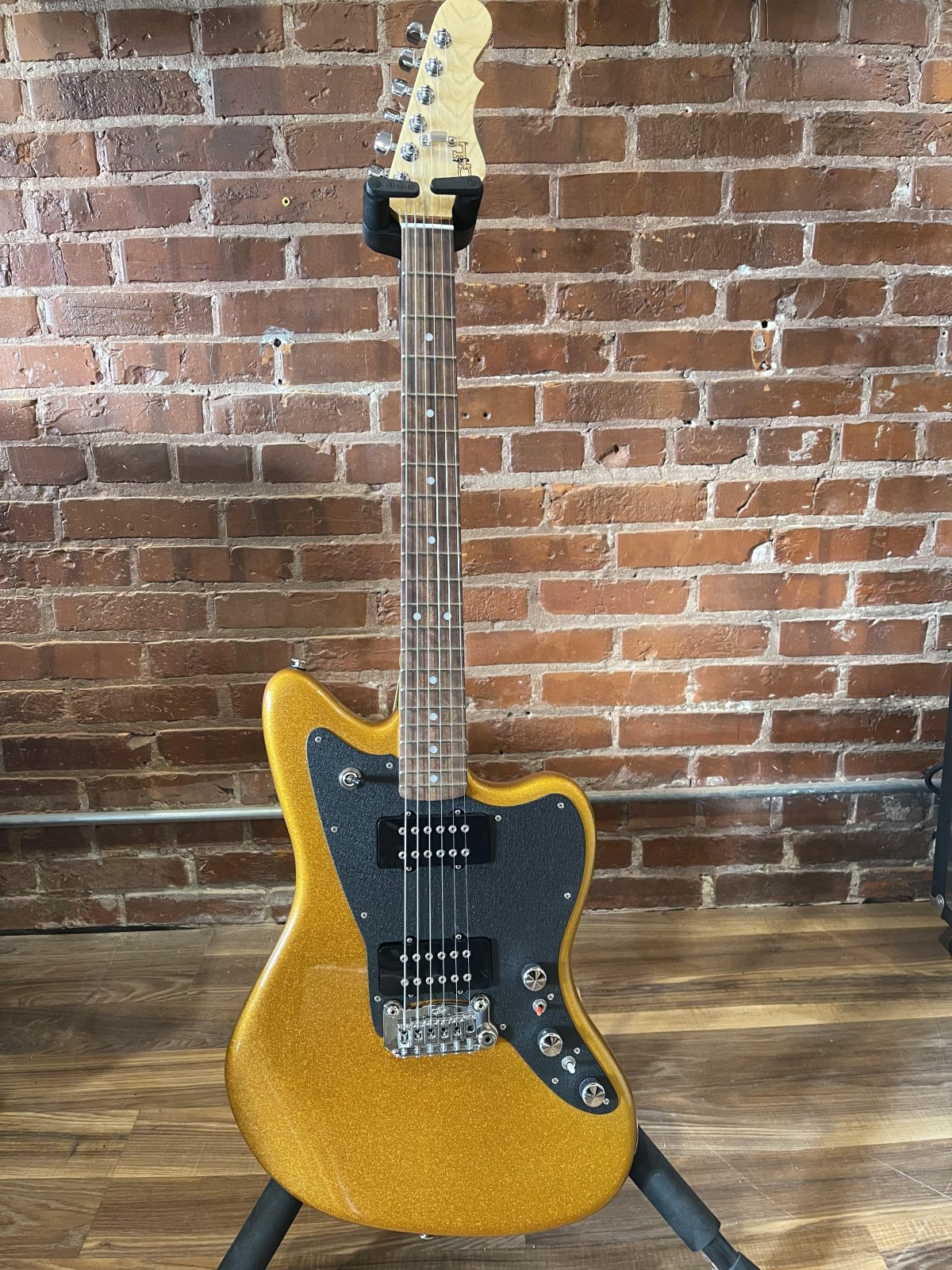 G&L USA CLF Research Doheny V12 Pharaoh Gold