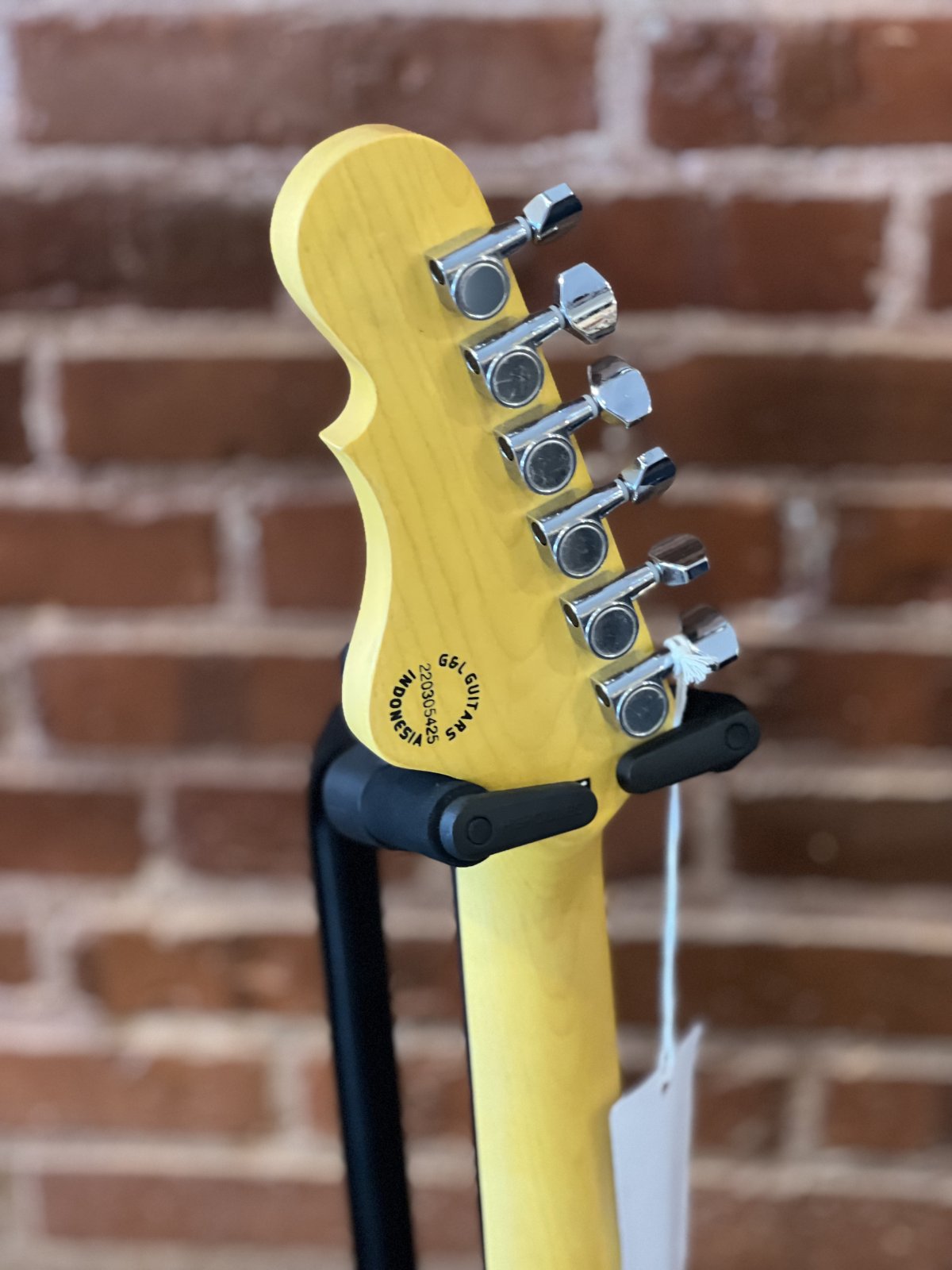 G&L 2023 Tribute Series Doheny 3 Tone Sunburst with Gig bag