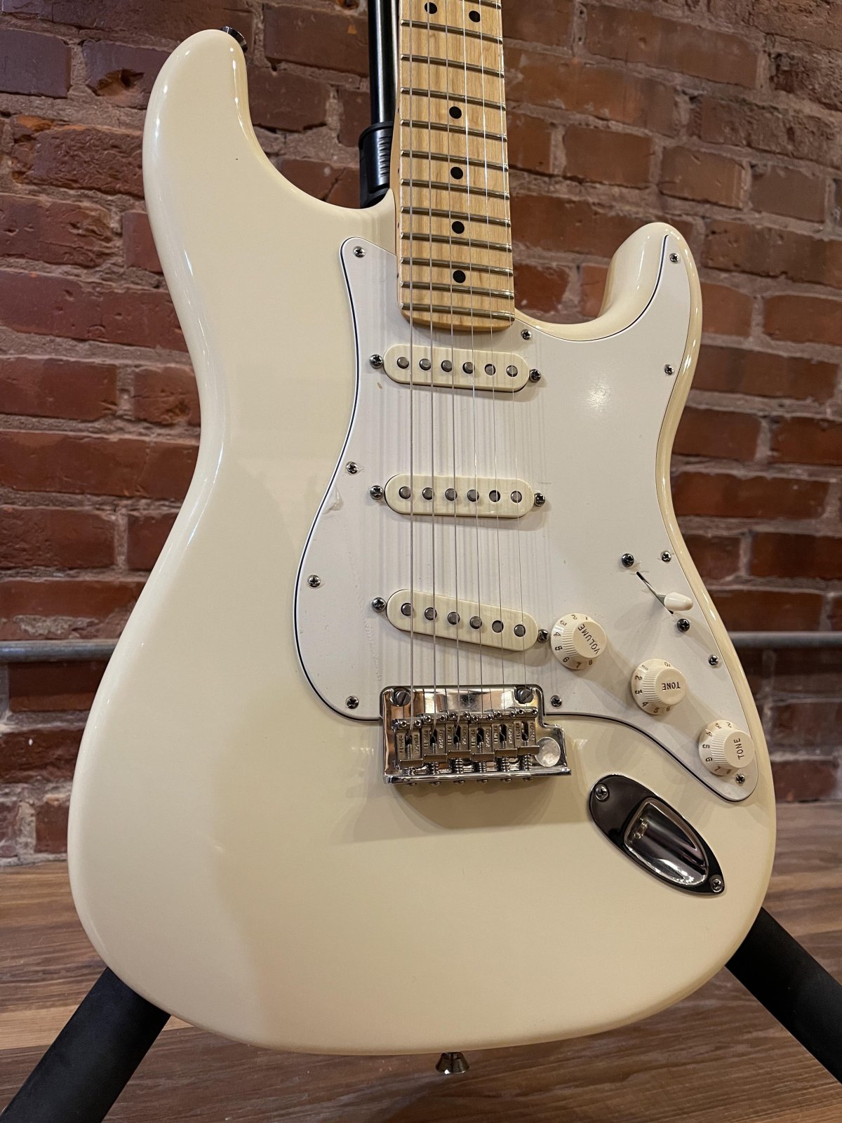 Fender American Standard Stratocaster Olympic White with HSC