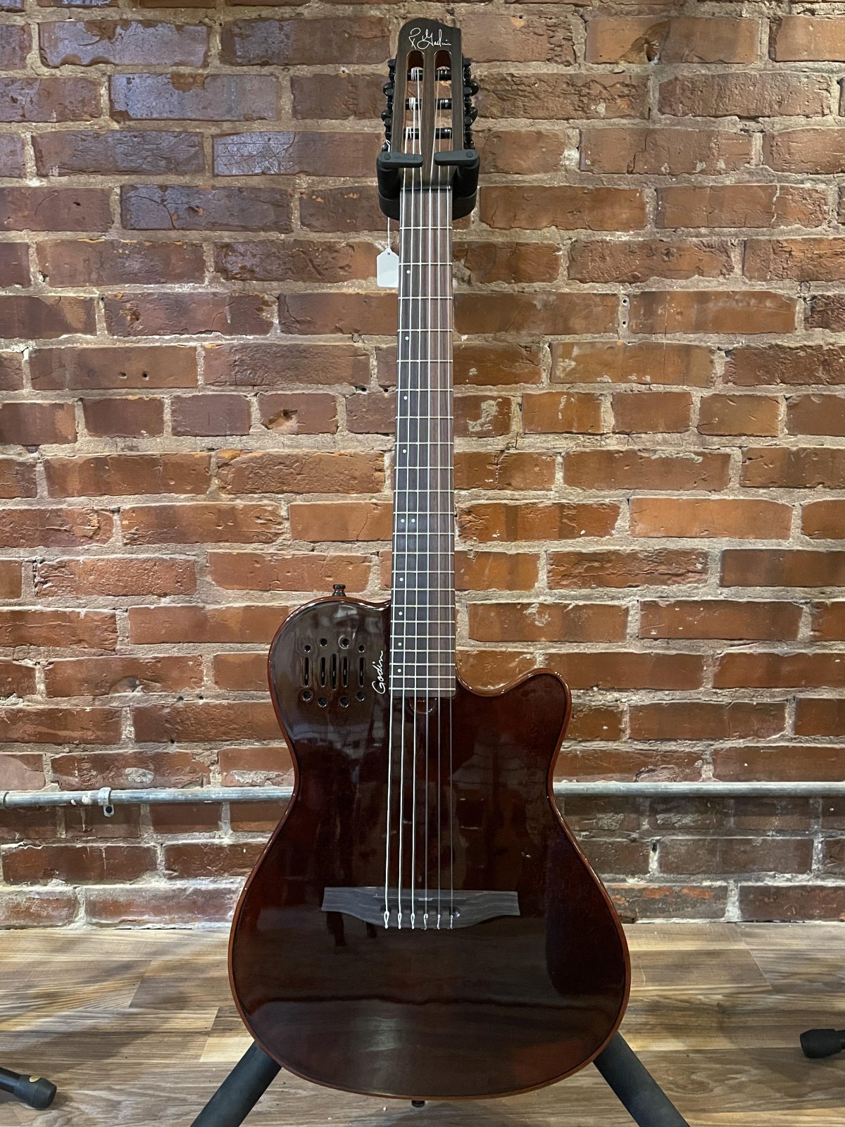 Godin Multiac Mundial Nylon Acoustic-electric Guitar