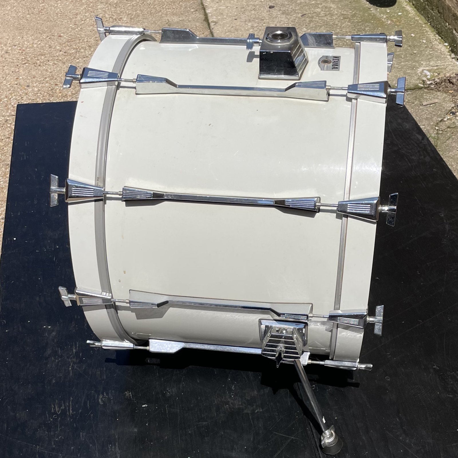 Tama 16x22 Rockstar Pro Bass Drum, MIJ, White Lacquer Finish