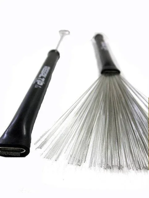 Regal Tip by Calato Classic Telescopic Handle Wire Brush, 583R