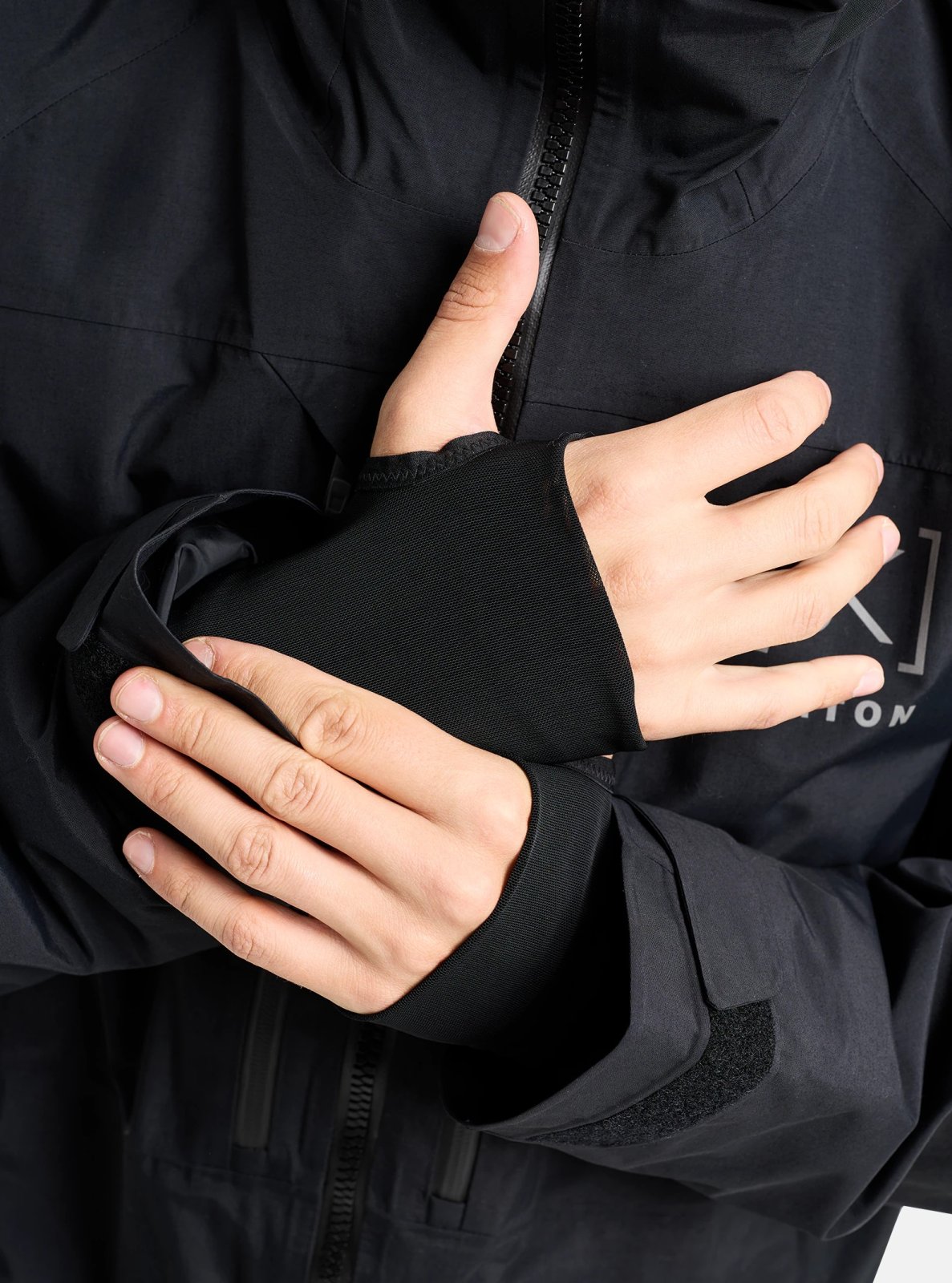 Burton [ak] GORE-TEX ジャケット True Black Burton Men's [ak] Cyclic Gore-Tex Jacket True Black 2026 – The