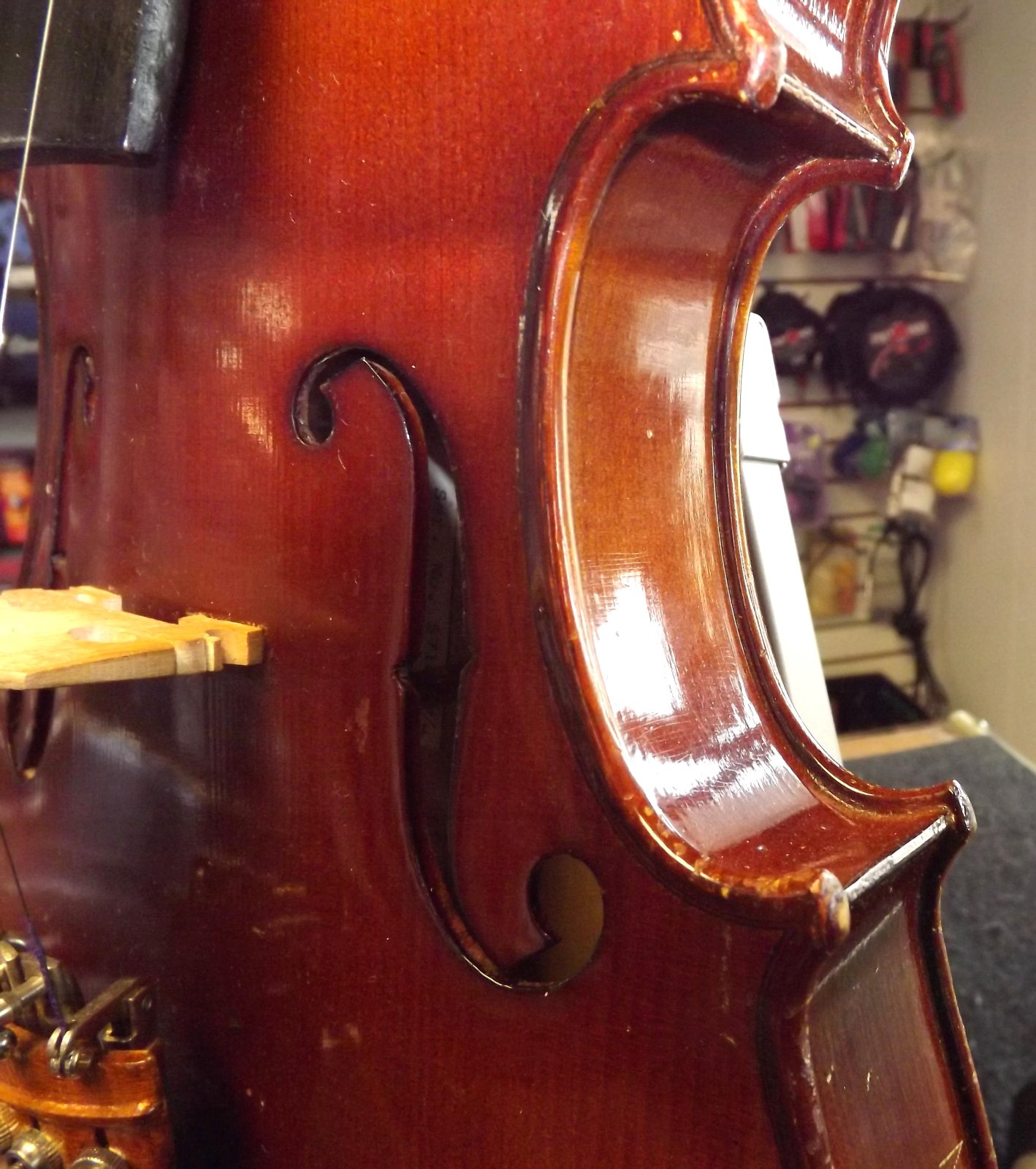 Skylark MV-OO5 4/4 Violin with Case, bow &rosin