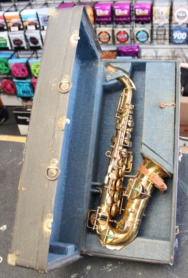 Vintage Buescher Curved Soprano Sax with orig case