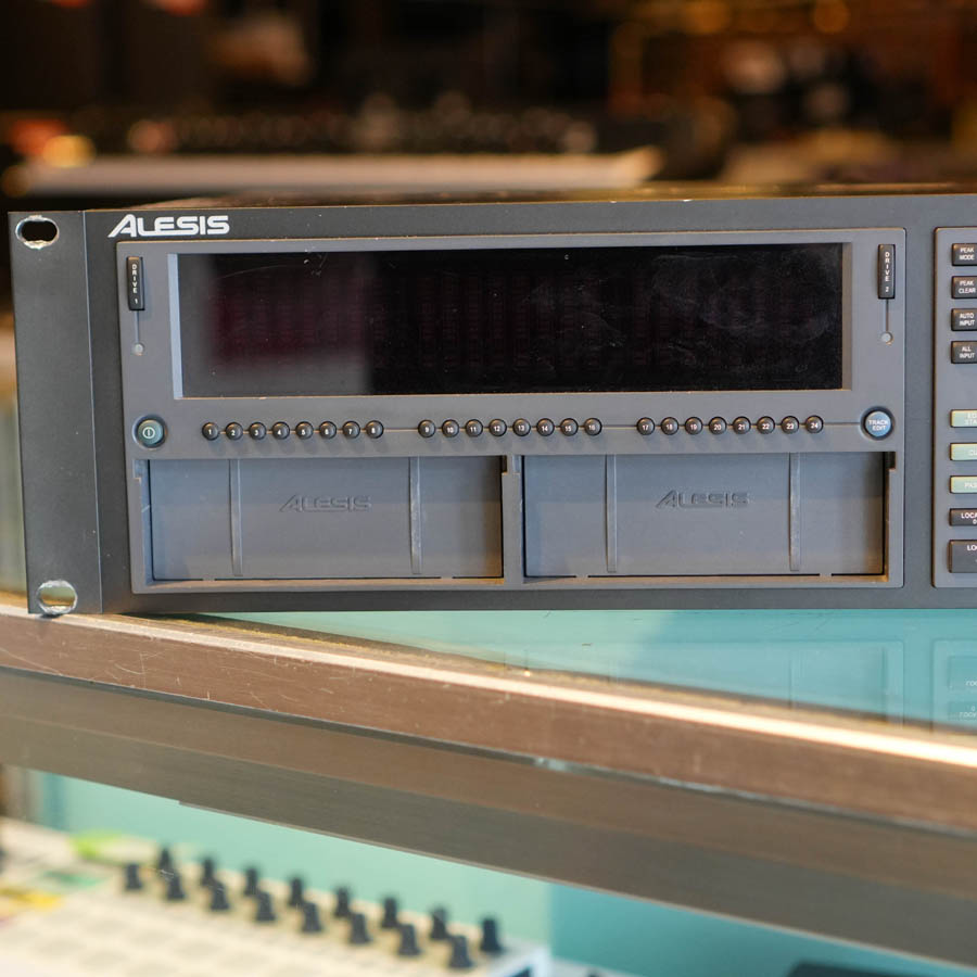 Alesis ADAT HD24 24-Track Digital Hard Disk Recorder - Used