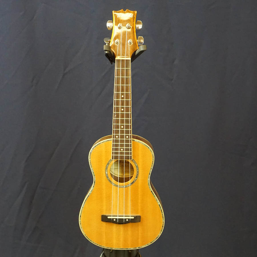 Mitchell MU-70/N Concert Ukulele - Used