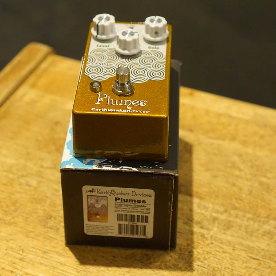 【未使用】EarthQuaker Devices Plumes 箱付き Amazon | EarthQuaker Devices/Plumes Black Sparkle オーバー