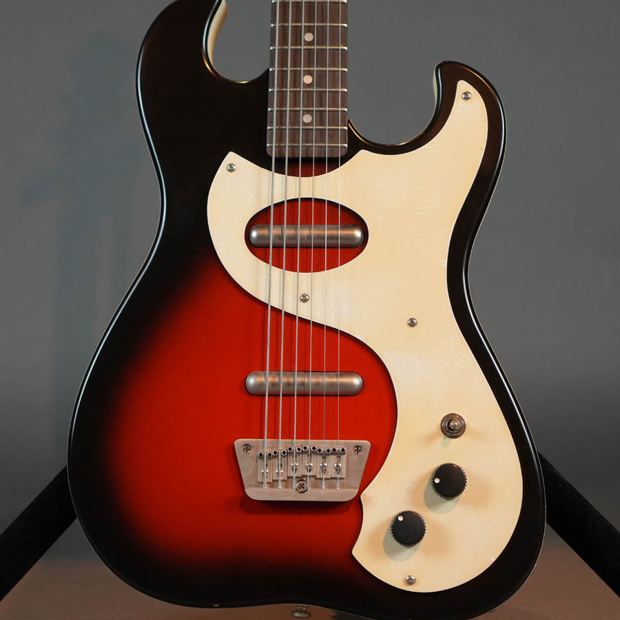 Danelectro Dano '63 Baritone Red Burst - Used