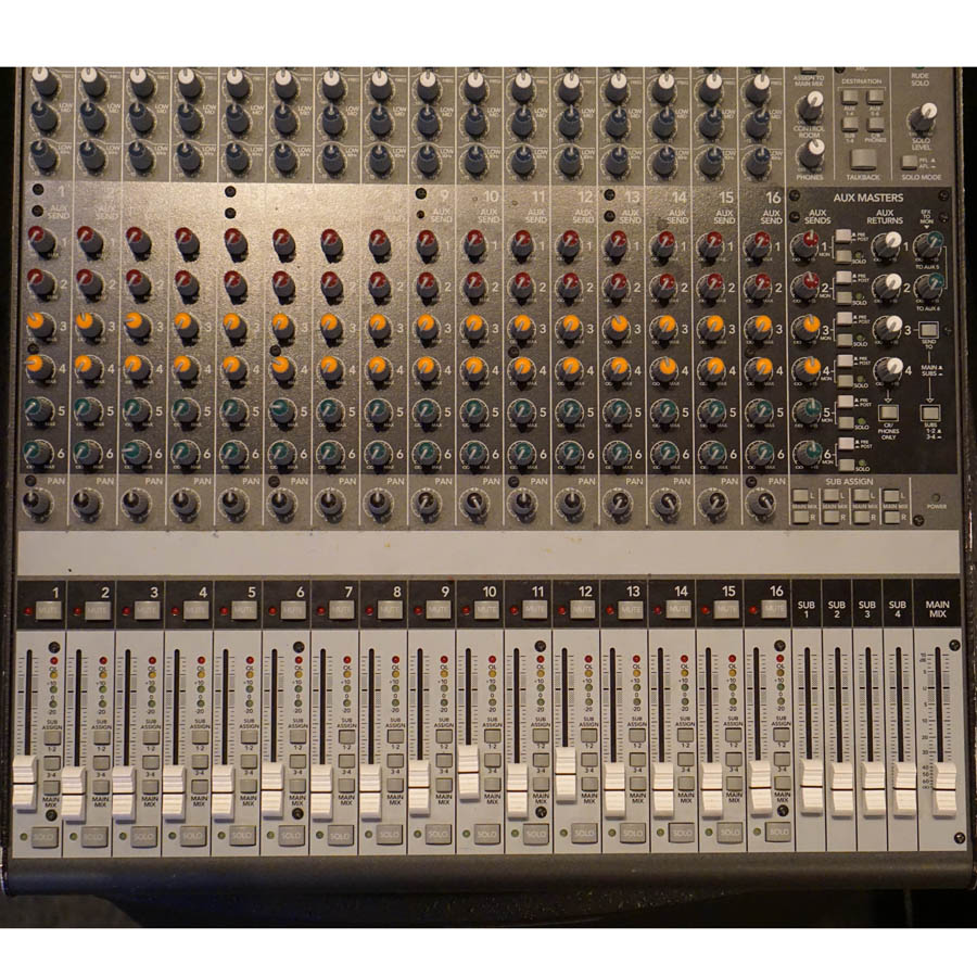 Mackie Onyx 1640 16-Channel Analog Mixer - Used