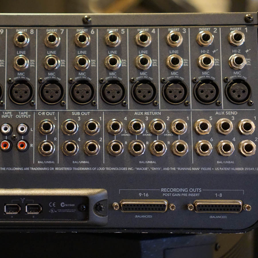 Mackie Onyx 1640 16-Channel Analog Mixer - Used